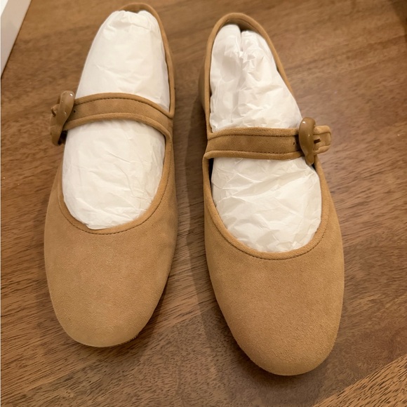 Larroude Camel Ballet Flats - Picture 4 of 7